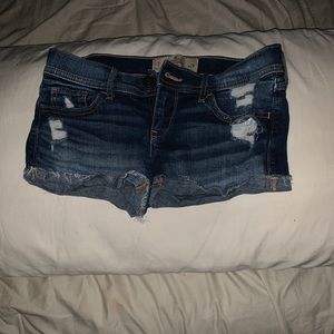 Hollister Low Rise Short-Shorts